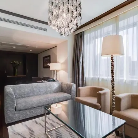 La Perla בית הארחה *